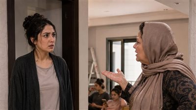 ساكنه فى بيت عيله وشايله البيت كله اخوات جوزى بيجوا ضيوف ومش بيقوموا يشيلوا كوبايه من مكانهم كنت انا اشيل وراهم 