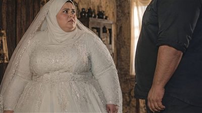 زوّجوني لرجلٍ أصمّ يعيش وحده بين الجبال… وقالوا إنني الفتاة السمينة 