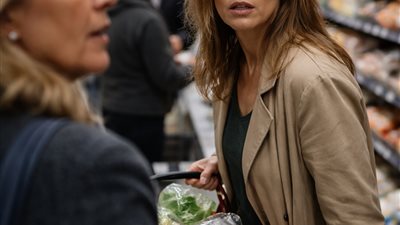 كنت أقف في طابور متجر هارجروف، أحمل سلة مليئة بأشياء لا أتذكر حتى أنني اخترتها